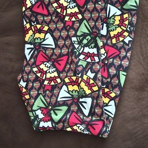 LuLaRoe TC2 Christmas leggings